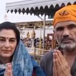 Suniel Shetty and wife Mana seek blessings at Golden Temple in Amritsar; actor buys aam papad for her at local shop | Hindi Movie News