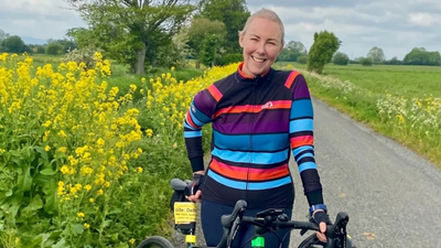 UK woman whose life was ‘saved’ by a cancer trial cycles 186 miles to thank the hospital that gave her hope﻿ | World News
