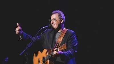 Vince Gill gets emotional remembering Dolly Parton: Breaks down in tears on stage while singing ‘I Will Always Love You’ |