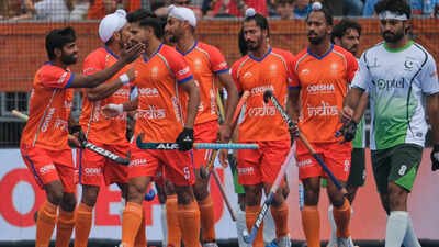 India beat Pakistan 5-3 but defensive woes raise alarm at World Cup | Hockey News