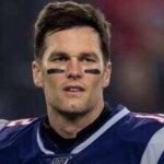 In 2026, a collector paid ,000 to start bidding on Tom Brady’s Patriots jersey; it was tied to his 2019 Peyton Manning milestone and sold for 3,107 | NFL News