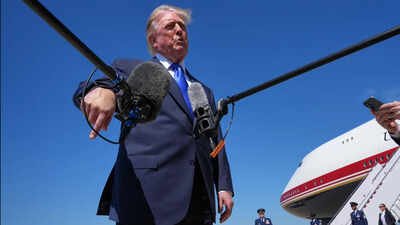 Why Trump’s flight to Dallas was delayed before republican midterm convention
