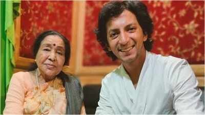Anshuman Jha reveals Asha Bhosle’s EXCITED reaction after seeing footage of her final song, recorded at 90: ‘Childlike joy she had when she was singing’ |