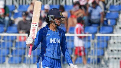 Smriti Mandhana scripts history, becomes first woman to score 11,000 international runs | Cricket News
