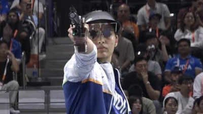 Manu Bhaker finishes fifth in 10m air pistol final, misses Asian Games medal | Asian Games 2026 News