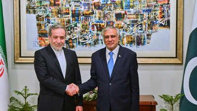 Dar: Pakistan foreign minister dials Iranian counterpart, urges uninterrupted energy supplies and safe passage of ships