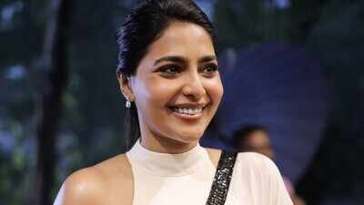 Aishwarya Lekshmi: ‘It makes me very happy’: Actress Aishwarya Lekshmi gets emotional on 50th day celebrations of ‘Gatta Kusthi 2’ | Tamil Movie News