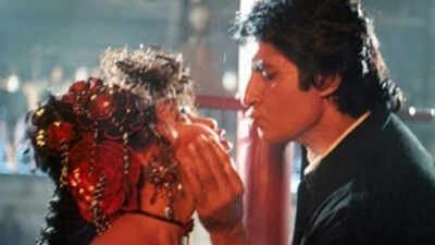 Amitabh Bachchan’s ‘Jumma Chumma’ shoot turned dangerous when Kimi Katkar was ‘thrown off 20 feet’; Chinni Prakash revealed her fall from cliff: It hurt her’ | Hindi Movie News