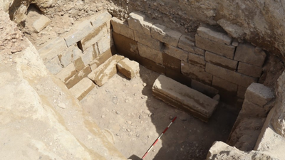 Archaeologists uncover 2,700-year-old Etruscan tomb at Italy’s Vulci; weapons, gold and rare pottery found in elite burial | World News