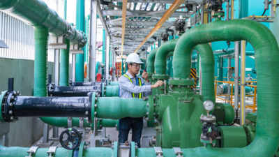 Australia switched on a .8 million wastewater plant that can process 700 megalitres a year; its inventor says it breaks down stubborn pollutants 16 times more efficiently