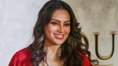 Barabanki Movie: Bipasha Basu makes screen comeback with Hansal Mehta’s ‘Barabanki’, begins shooting for 1984 crime thriller in Mumbai also starring Sunny Kaushal and Vishal Jethwa | Hindi Movie News