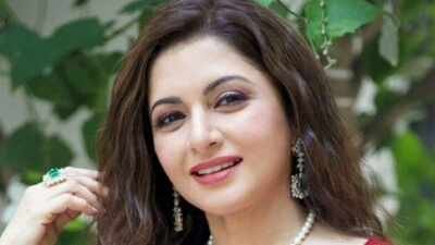 ‘Both of my deliveries were by caesarean’: Bhagyashree on motherhood and fitness; says ‘the weight will increase’ is not true | Hindi Movie News