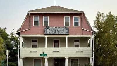 Built in 1917, a 22-bedroom Washington hotel was run by one family for 50 years; now this century-old building is listed for just $195,000
