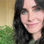 In 1988, Courteney Cox bought a Laurel Canyon mansion for USD 795,000, held a séance and sold it for USD 1.3 million after a chilling encounter: ‘Let’s sell’ |
