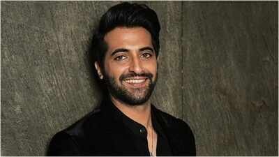 Akshay Oberoi opens up on Toxic’s online leak, urges fans to watch it in theatres: ‘I feel immensely bad for the producer’ | Hindi Movie News