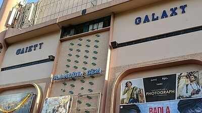 Manoj Desai: Has Gaiety-Galaxy temporarily shut over non-renewal of licence? Owner Manoj Desai clarifies: ‘Some cables in the theatre got burned’ | Hindi Movie News