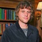 Harry Potter star Johnny Flynn says private schools should be ‘burnt to the ground’ after ‘traumatic’ experience at Winchester’s Pilgrims’ School; therapy helped him understand ‘boarding school syndrome’ |