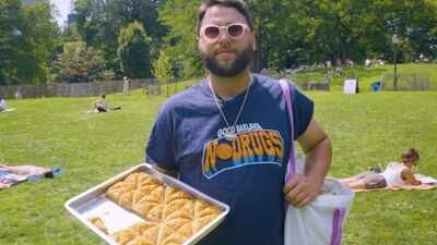He bought three trays of baklava for a concert after a friend bet he couldn’t sell them; the business now averages just over $20,000 a month in sales | World News