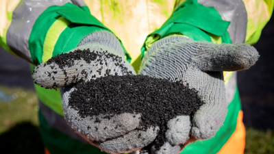 In 2019, Britain laid tyre-rubber asphalt on the M1; after successful trials, it won UK industry approval in 2021, with up to 750 waste tyres reusable per kilometre