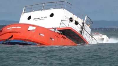 South Australia sank a 40-metre dredger six kilometres off Adelaide; the ship now rests 20 metres underwater as a new reef in a 5 million algal-bloom recovery plan