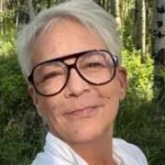 Jamie Lee Curtis Quote: Motivational quote of the day by Jamie Lee Curtis: ‘The goal is to get comfortable with yourself and find the things you like to do,’ a powerful life lesson on self-acceptance, confidence and being yourself |
