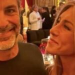 Jennifer Aniston professes her love for beau Jim Curtis in mushy post: ‘I love this man’ |