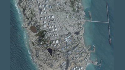 US strikes Iranian tankers near Kharg Island; Tehran threatens Gulf oil vessels