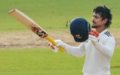 East Zone 431/4 in 91.0 Overs