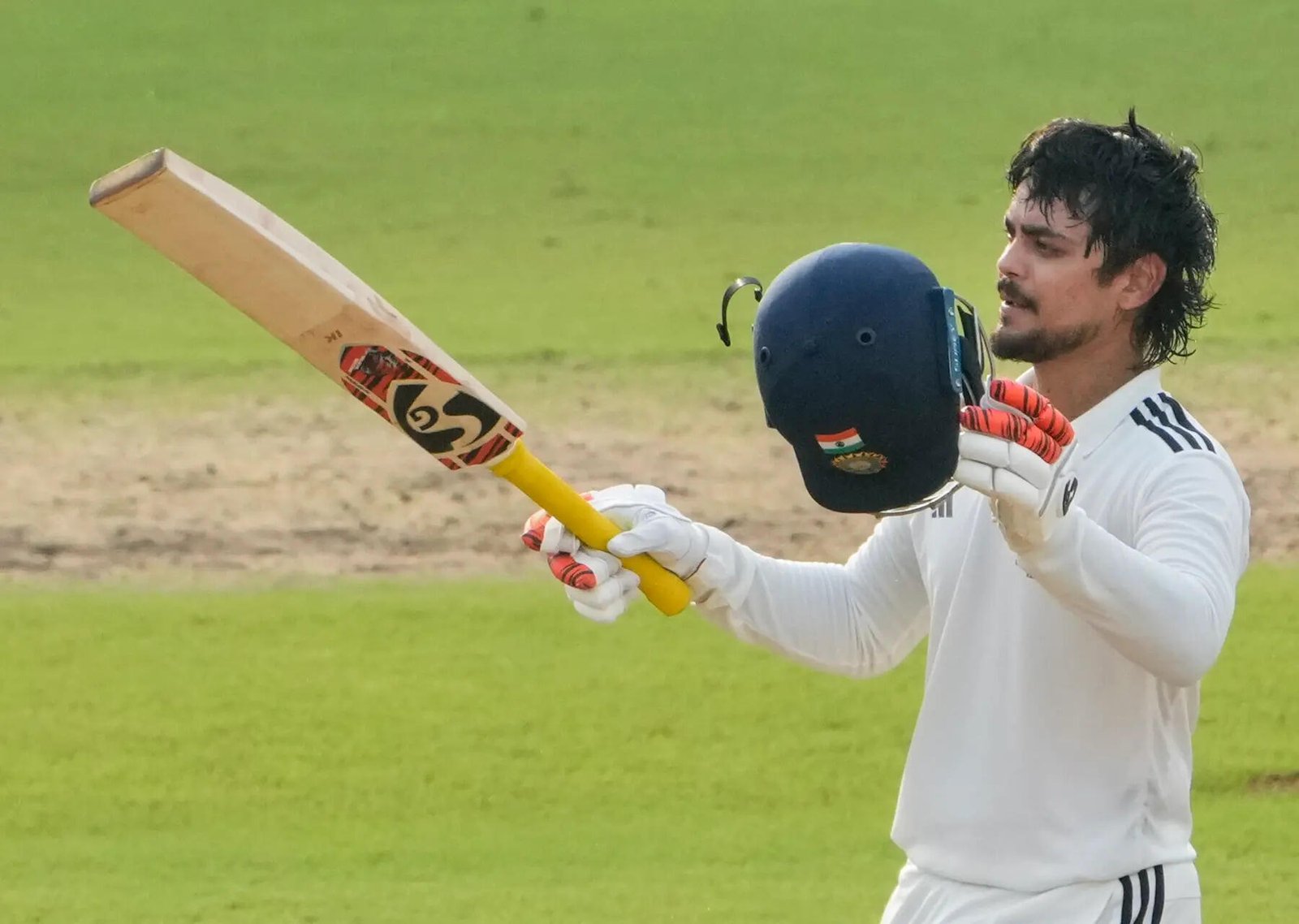 East Zone 431/4 in 91.0 Overs