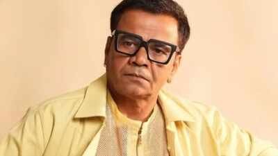 Rajpal Yadav Cheque Bounce Case: Rajpal Yadav gets interim relief in cheque bounce case, Supreme Court exempts him from surrendering if he deposits Rs 5 crore by Wednesday | Hindi Movie News