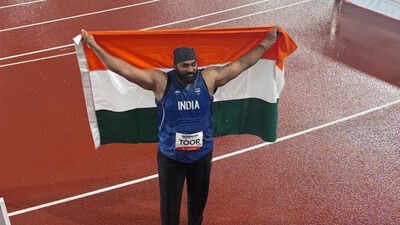 Asian Games: Tajinderpal Singh Toor misses hat-trick of golds, wins silver in shot put | Asian Games 2026 News