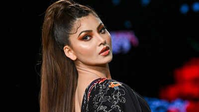 Urvashi Rautela’s team threatens legal action against LA-based AI firm, seeks Rs 7,000 crore over name misuse | Hindi Movie News
