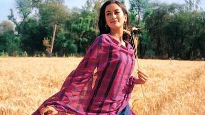Why Swades actress Gayatri Oberoi walked away from Bollywood after one film and chose a life with husband Vikas Oberoi and their two sons | Hindi Movie News