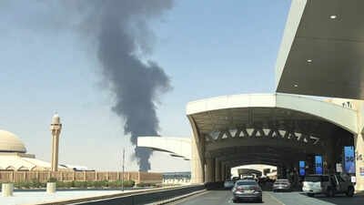‘Will never be safe’: Houthis warn as Riyadh airport resumes flights