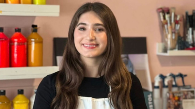 Meet Sasha Bogosian, the 18-year-old Los Angeles student who started painting jeans while recovering from leg surgery at 8; a decade later, her nonprofit has raised nearly $100,000 for children’s hospital art therapy