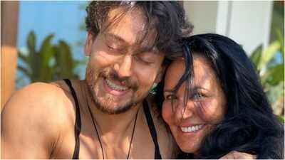 Ayesha Shroff meets vlogger injured in firing at Tiger Shroff’s car, offers comfort at hospital |