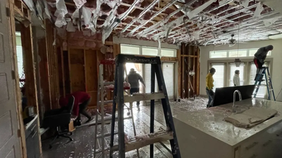 In 2021, a Dallas home’s flooring was damaged after a neighbour’s frozen pipes burst; the insurer paid ,261 but homeowners later sought ,150 in repairs, and an October 22 court rejected the delayed claim