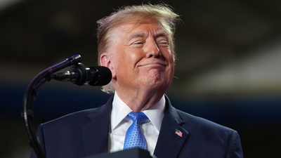 US midterms: Trump skips Iowa, Kansas rallies, backs Republicans through phone campaign