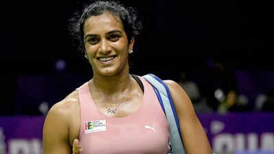 Double Olympic medallist PV Sindhu enters her second final in two weeks after defeating compatriot Anmol Kharb at Hylo Open badminton tournament | Badminton News