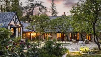 A 1928 Los Angeles estate once owned by Casablanca director Michael Curtiz and Gene Hackman was sold for .71 million in 1994; 32 years later, it is back on the market asking .995 million