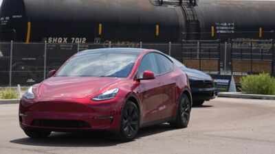 71-year-old man killed as Tesla in full self-driving mode hits him on California freeway