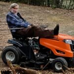A New Hampshire groundskeeper lived in an empty trailer and mowed lawns; after his death, town discovered he had donated .8 million to support education, health and recreation | World News