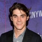 Breaking Bad star RJ Mitte was treated for cerebral palsy as a child; he built an acting career and championed disability rights as his family foundation donated 7,000 to a Texas wellness programme | World News