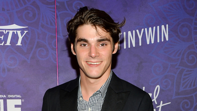 Breaking Bad star RJ Mitte was treated for cerebral palsy as a child; he built an acting career and championed disability rights as his family foundation donated $117,000 to a Texas wellness programme | World News
