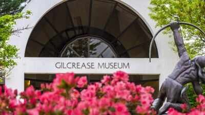 In 1899, nine-year-old Thomas Gilcrease received 160 acres; 18 years later, it had 32 producing oil wells, and his wealth later helped build Tulsa’s Gilcrease Museum