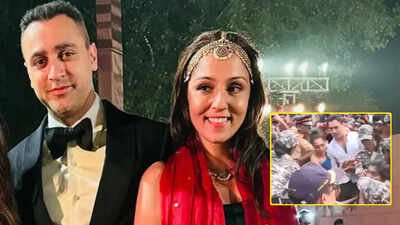 Imran Khan and his girlfriend Lekha Washington detained by Mumbai Police at August Kranti Maidan during protest – Report |