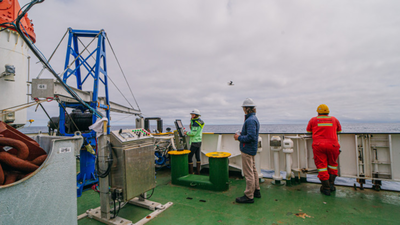 In 2021, scientists released fluorescent dye 1,870 metres deep in the North Atlantic; tracking it revealed canyon water rising about 100 metres a day, around 10,000 times the global average