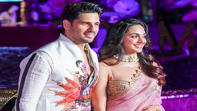 Kiara Advani-Sidharth Malhotra announce second pregnancy; Karan Johar, Parineeti Chopra, Rakul Preet, and others congratulate |