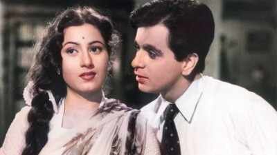 ‘Madhubala and Dilip Kumar are burried close to each other at Juhu Kabrastan, just 5-10 metres apart,’ reveals her sister Madhur Bhushan talking about their break-up: ‘She died when she turned 36’ | Hindi Movie News