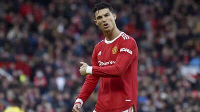 Cristiano Ronaldo beats Lionel Messi to win inaugural BOAT award for 2008 Manchester United season | Football News